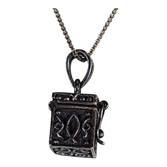 Vintage 925 Sterling Silver Prayer Box Locket Necklace Italy TBE Gothic Artisan - Picture 5 of 12